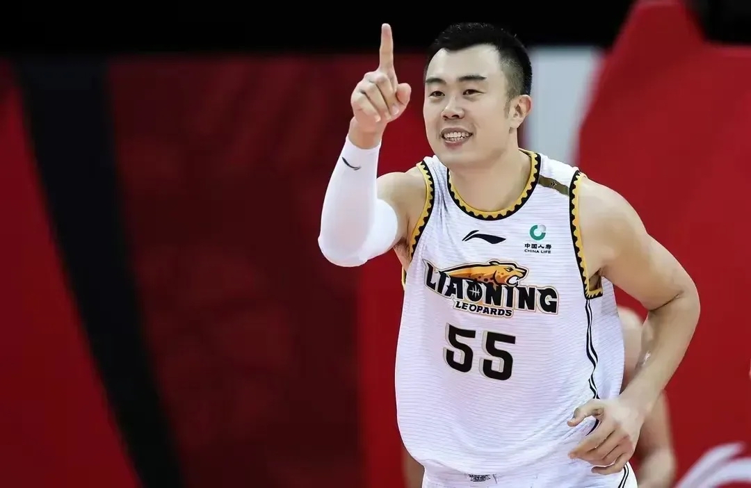 爱游戏在线-争夺晋级，胜负关键时刻如何把握？