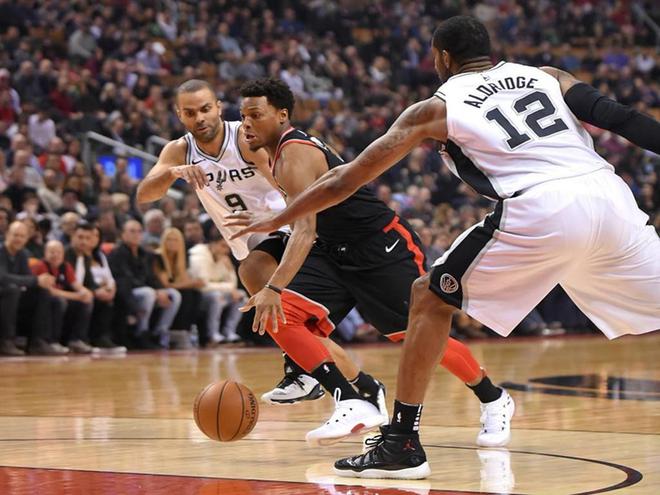 猛龙全队集中训练备战下一场硬仗 猛龙全队集中训练备战下一场硬仗