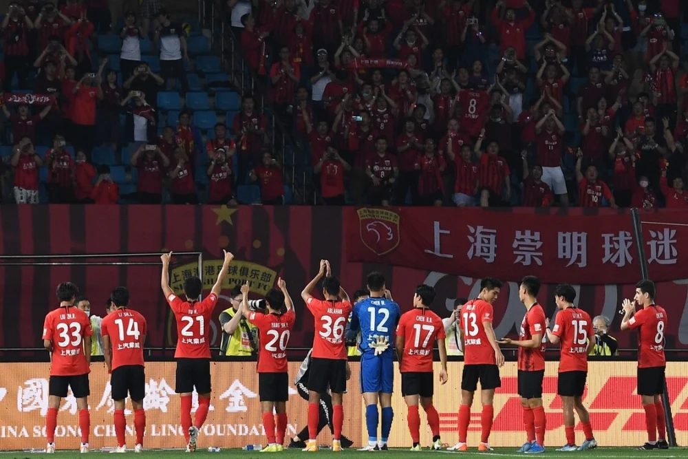 战术调整有成效，助球队赢得胜利