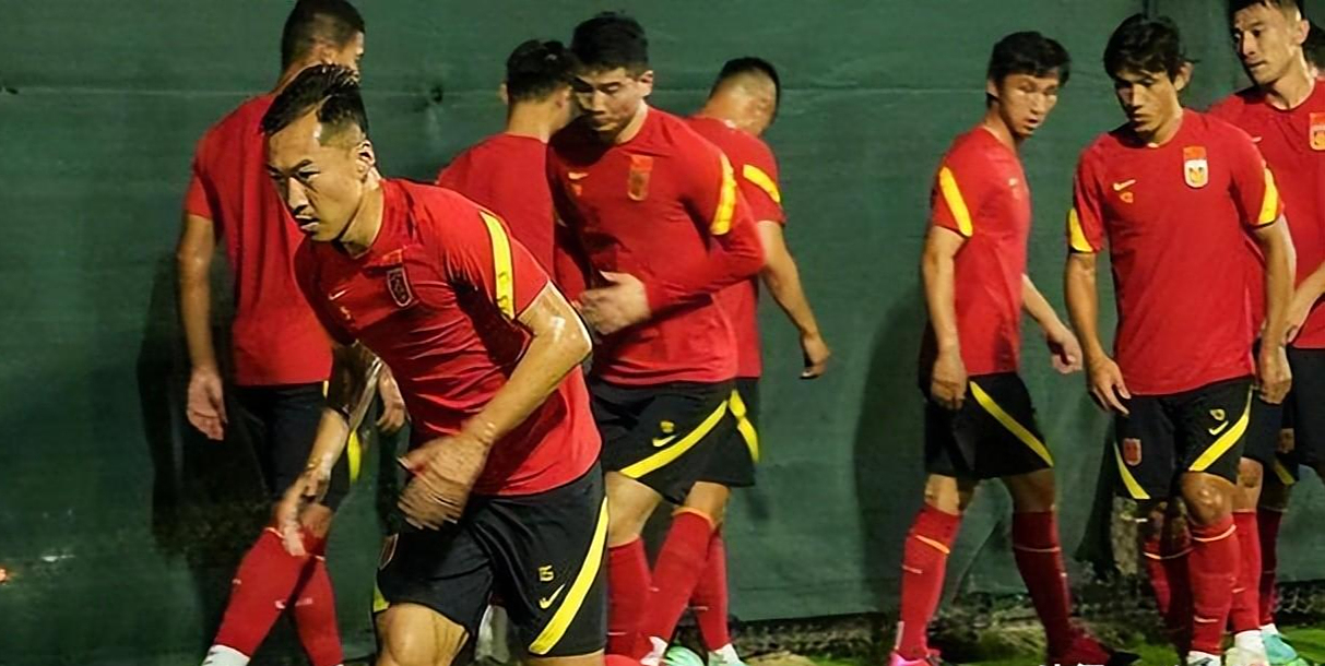 爱游戏网页版-亚洲足球比赛中中超球队表现出色