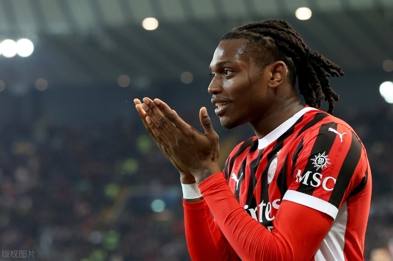 爱游戏入口-曼联客场轻松击败水晶宫，喜获胜利的简单介绍