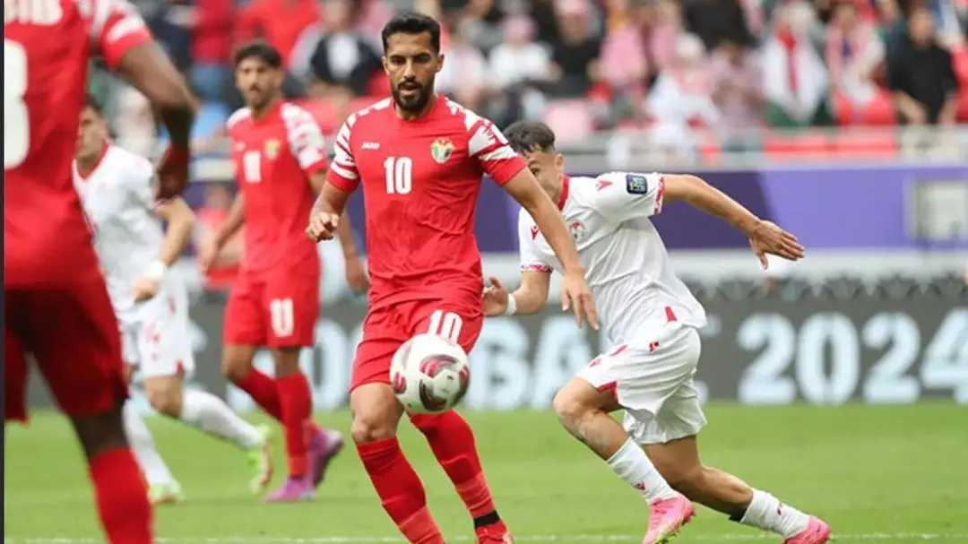 爱游戏亚洲官网-西亚球队斩获胜利，晋级亚洲杯半决赛