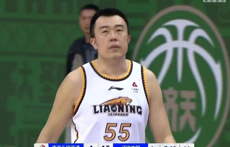 辽宁男篮力压对手，扩大领先优势