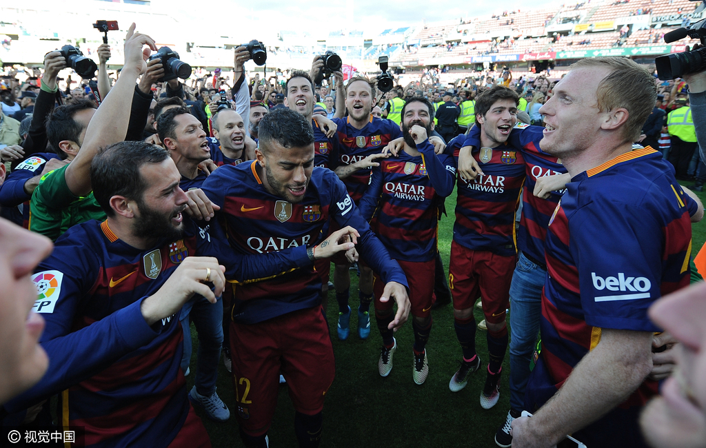 爱游戏在线-格拉纳达卫冕冠军，连胜加冕