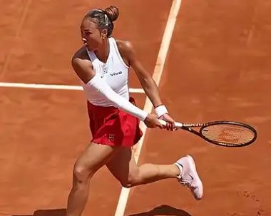 肯尼亚女足队员取得胜利,晋级到下一轮比赛 肯尼亚女足队员取得胜利,晋级到下一轮比赛