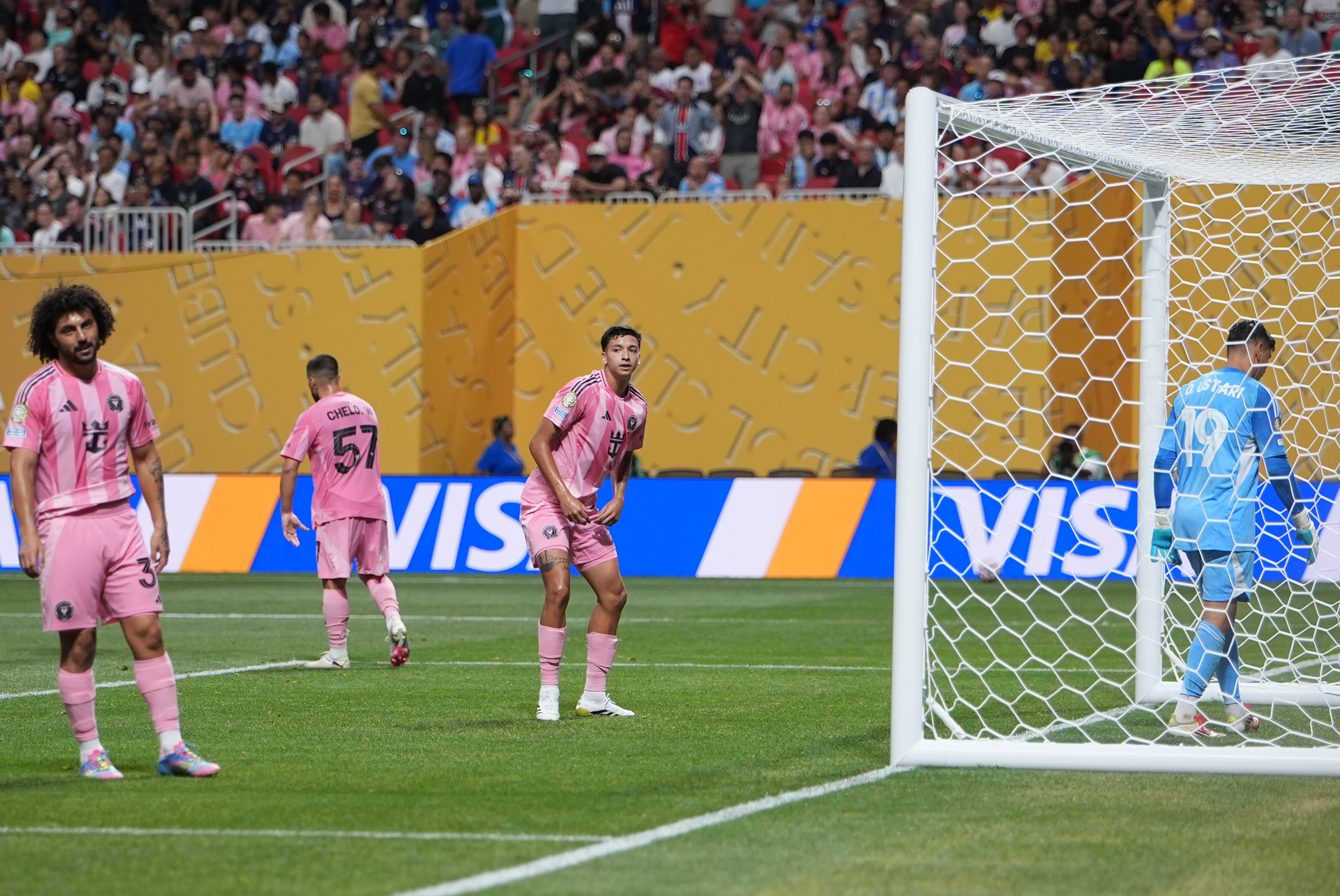 关于巴黎圣日耳曼击败死敌,晋级形势乐观的信息 关于巴黎圣日耳曼击败死敌,晋级形势乐观的信息