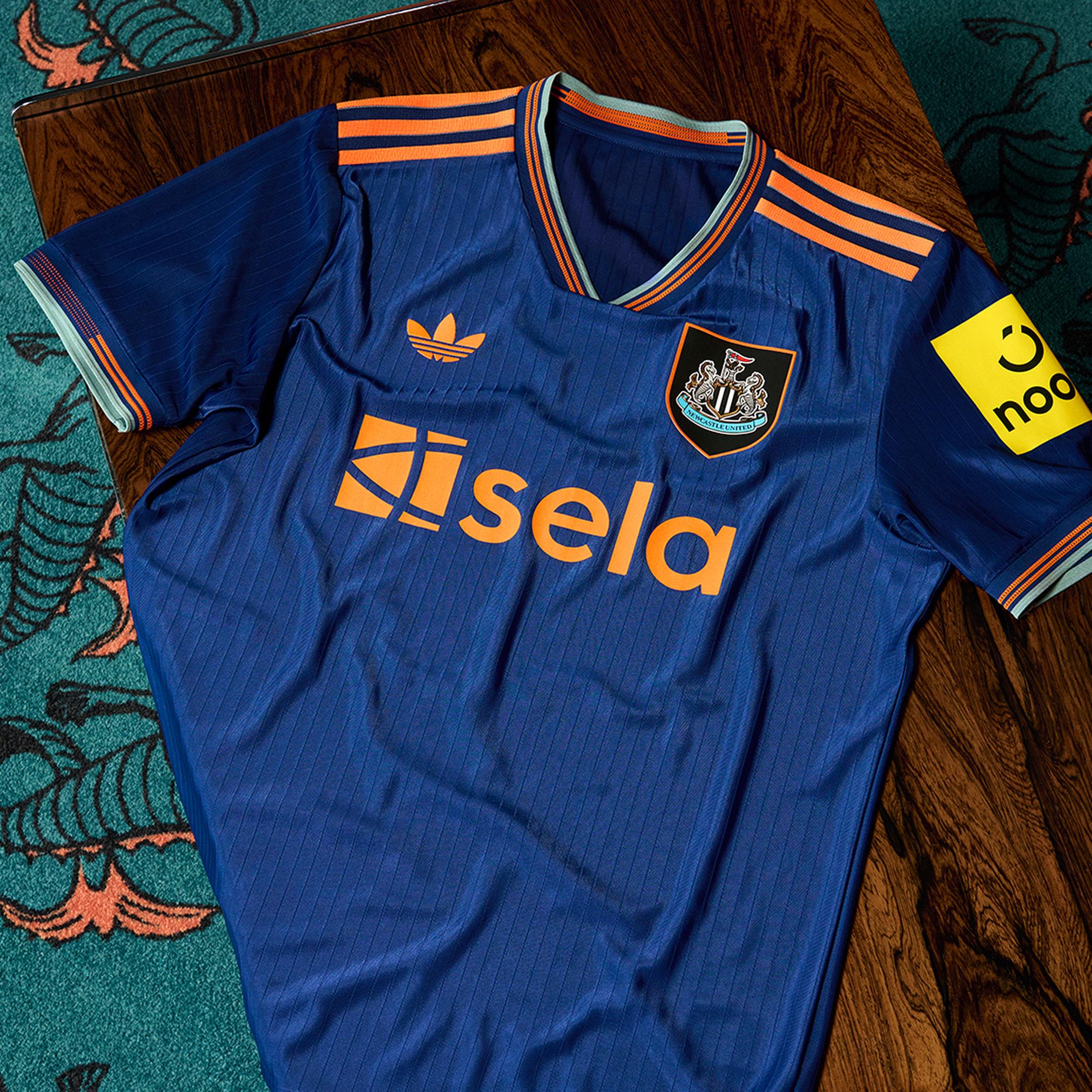 包含纽卡斯尔联客场取胜，豪取关键三分的词条